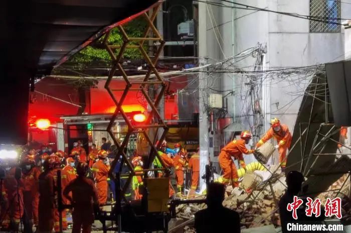 da ga thomo trực tiếp